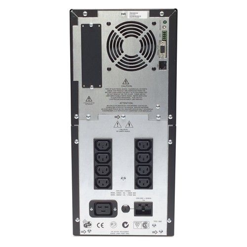 Источник бесперебойного питания APC Smart-UPS 2200VA USB & Serial 230V