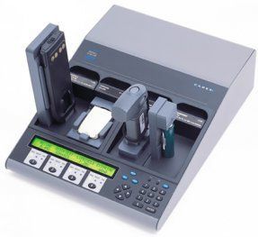 Cadex C7400ER (4-х местный анализатор аккумуляторных батарей)