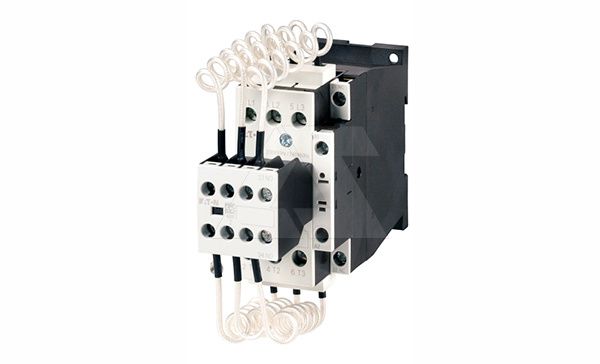 Контактор DILK50-10(230V50HZ,240V60HZ), 3P, 50kWAr(400VAC), 230V50Hz/240V60Hz, 1NO