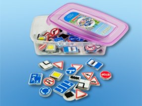 Дорожные знаки, комплект тематических магнитов, 65 штук