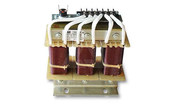 Дроссель защитный TKC1-12,5-189/400/440, трехфазный, 12.5kVAr, 189Hz (p=7%), 400/440VAC, материал намотки (Cu), термозащита Tmax=90°C, IP00