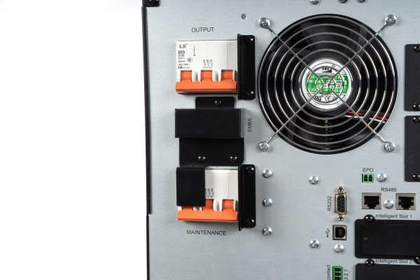 Трёхфазный источник бесперебойного питания SKAT-UPS 10-3/3