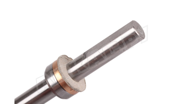 Вал насоса J 4 модификация 4/5/E 4 1001 модификация 5/6