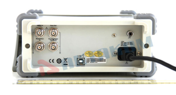 AWG-4110 - генератор сигналов специальной формы