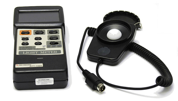 АТТ-1505 - люксметр (0 - 50 000 люкс)