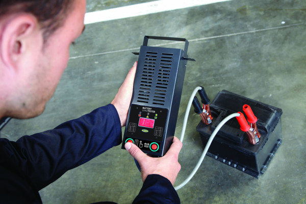 нагрузочная вилка Ring Automotive RBA15 электронная