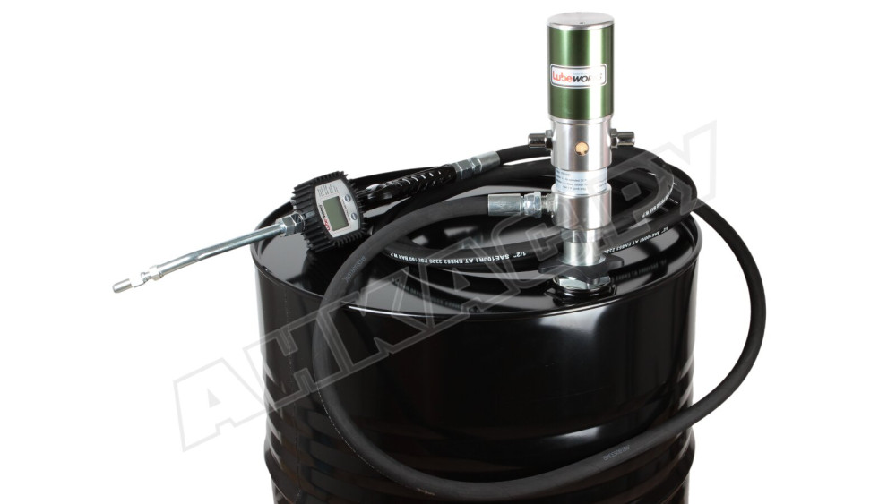 Комплект с насосом 3:1, пистолетом с электронным счётчиком и шлангом Lubeworks